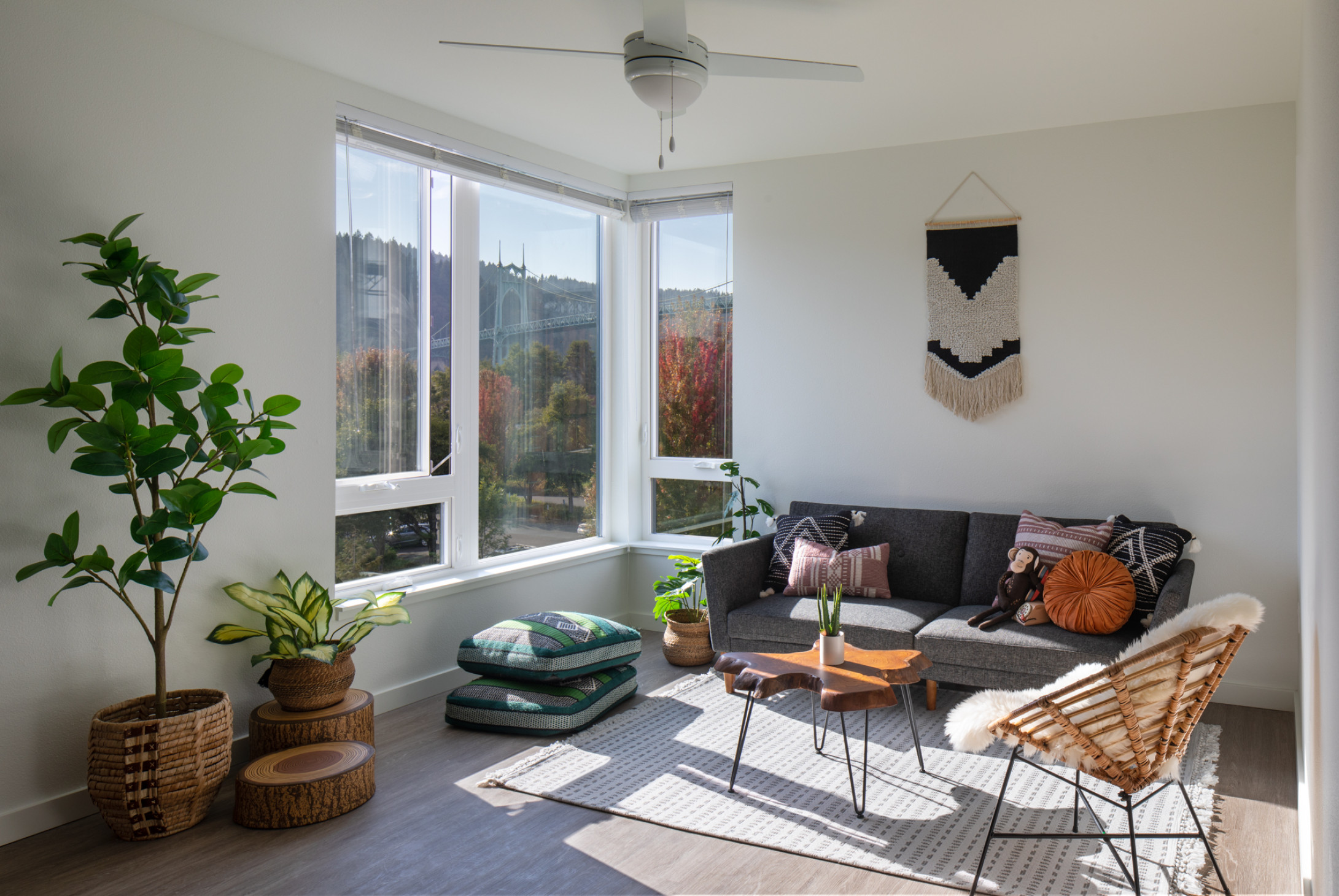 LS20220927_cathedralvillage_037