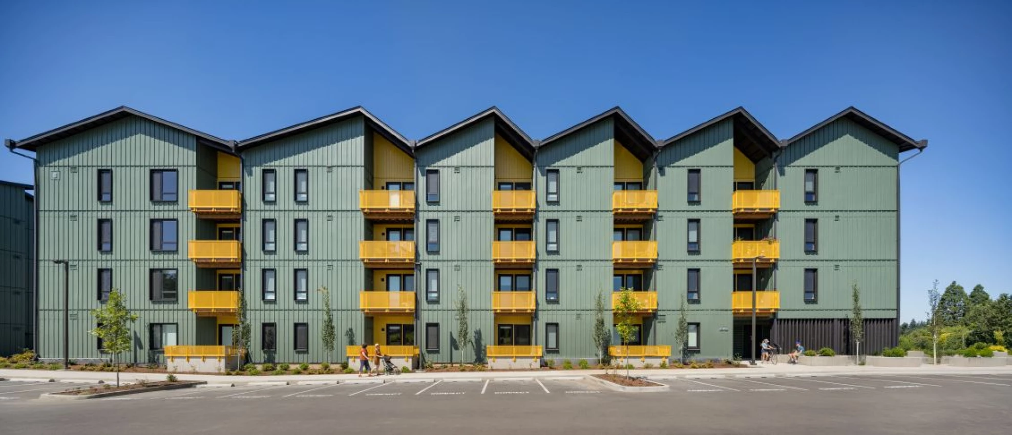 Spotlight Image - Plambeck Gardens