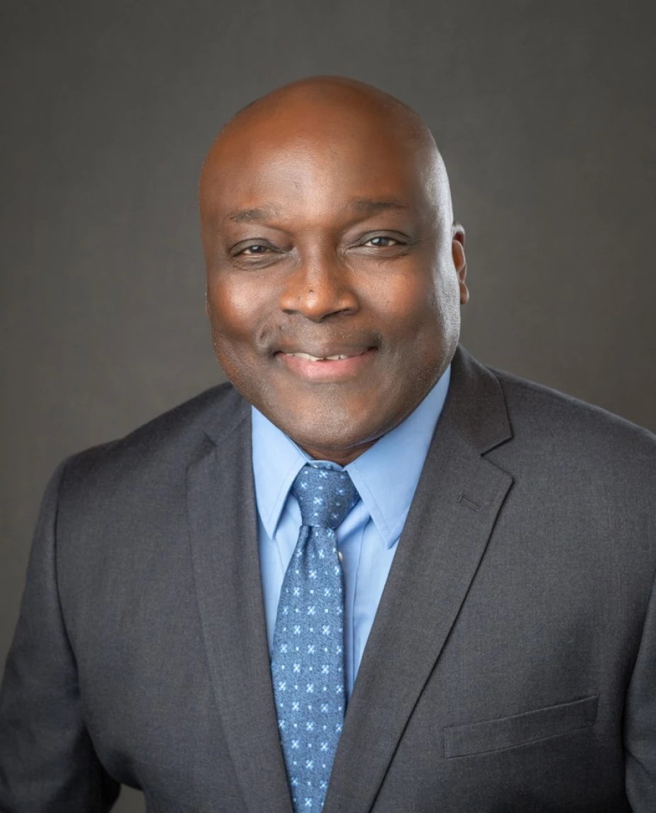Ken Bello_HS_72dpi